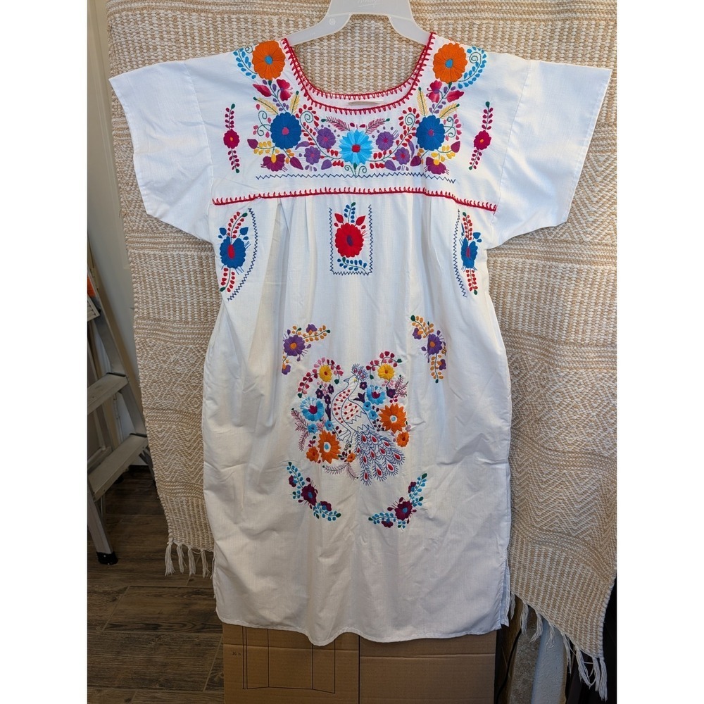 Mexican Floral Embroidered Shift Dress XL White Blue Square Neck Cap Sleeve Boho